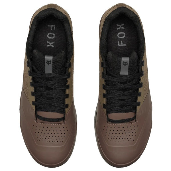 Chaussures de Vélo Union Brun en paire de dessus