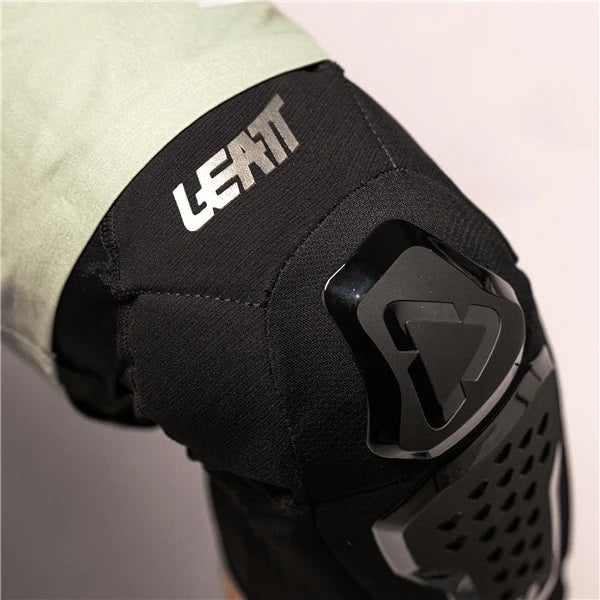 Protège-Genoux de Motocross 6.0 Evo Ext Leatt Noir, logo
