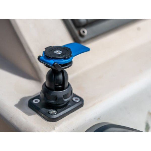 Base Plate Rectangulaire - Base 360 Quad Lock Sur Un Bateau