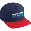 Casquette Built bleu rouge, de face