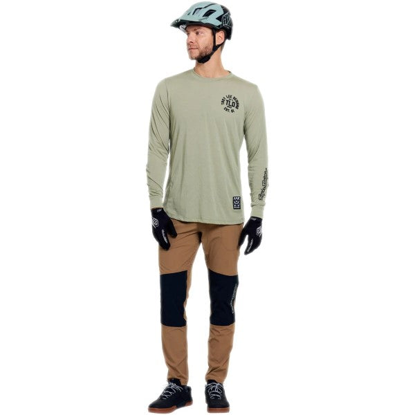 Maillot de Vélo Skyline Ride Stamps Manches Longues Vert essayage de face