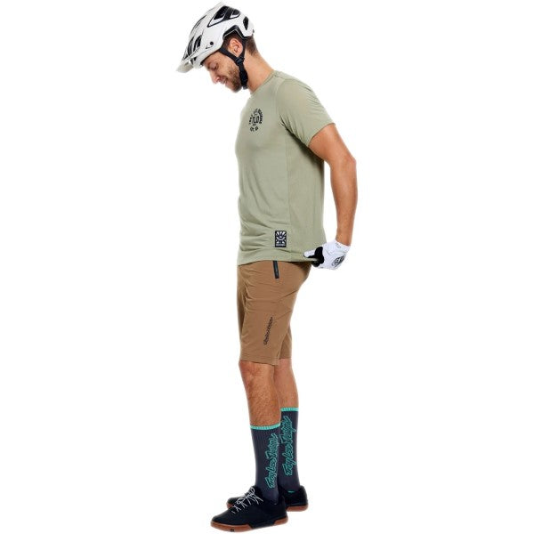 Chandail de Vélo Skyline Ride Stamps Manches Courtes Vert essayage de droite