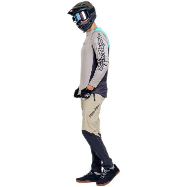 Maillot de Vélo Stage Signature Manches Longues Gris/Bleu essayage de droite
