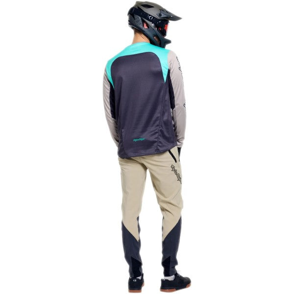 Maillot de Vélo Stage Signature Manches Longues Gris/Bleu essayage de dos