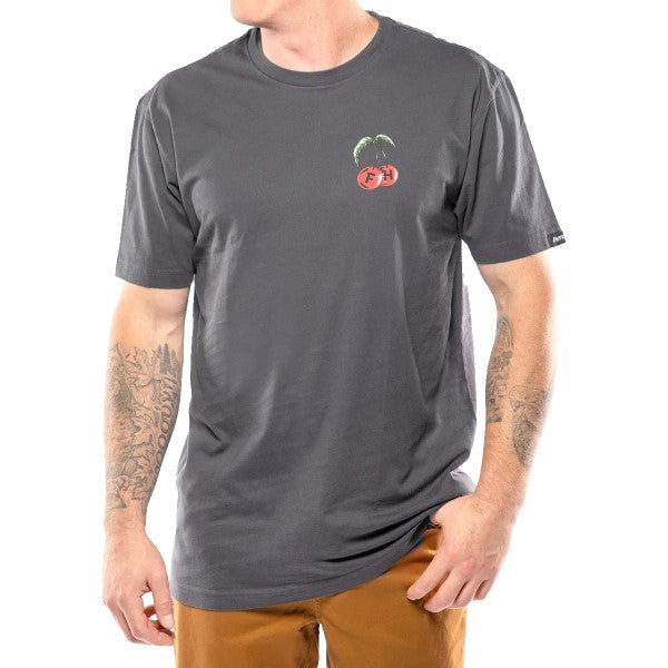 T-Shirt Ripe One Noir/Blanc essayage de face