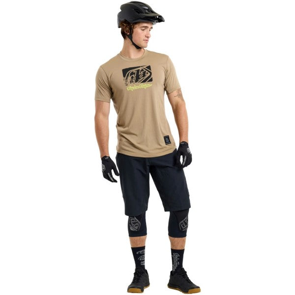 Maillot de Vélo Skyline Ride Scrubbed Manches Courtes Beige essayage de face