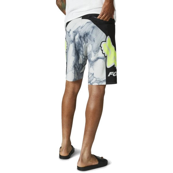 Short de Surf Karrera Gris Clair incliné de dos
