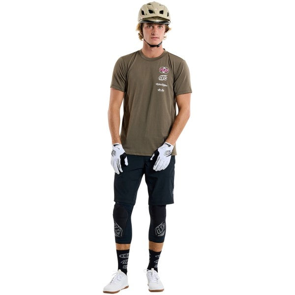 Maillot de Vélo Skyline Ride Worldwide Caper Manches Courtes Brun essayage de face